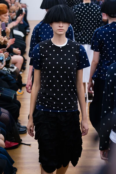 Look 50